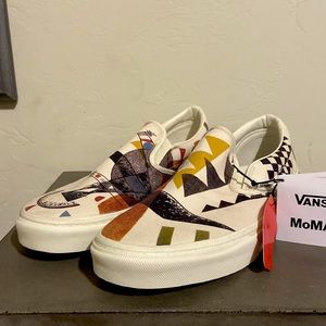 New Men’s MOMA Vans size 12
